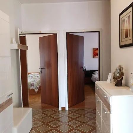 Apartment Diana Krsan